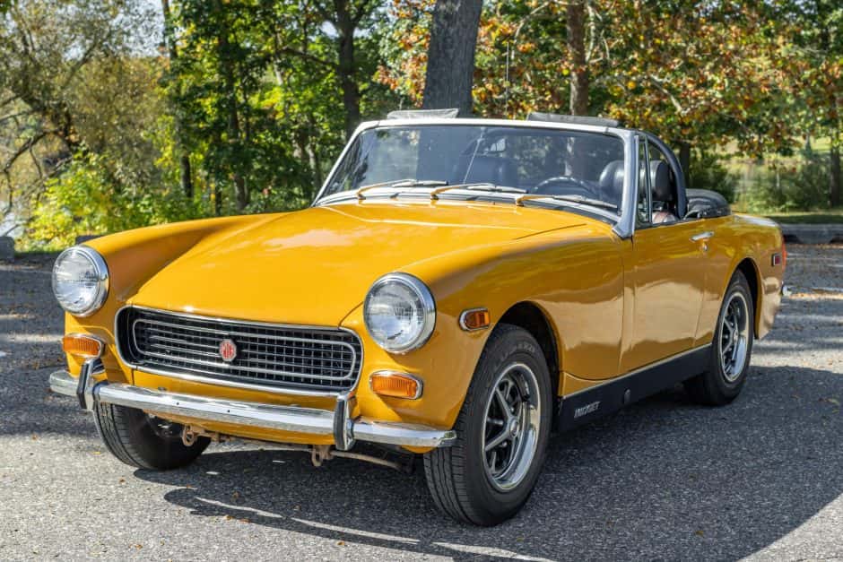 1973 MG Midget sold for $9,452