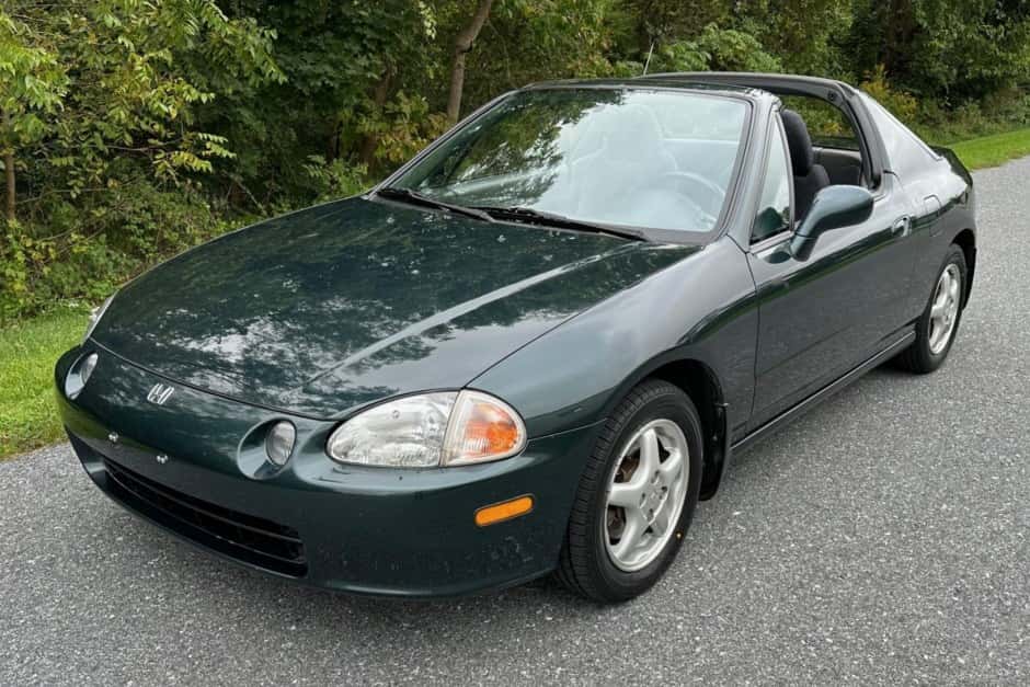 1995 Honda Civic Del Sol sold for $13,500