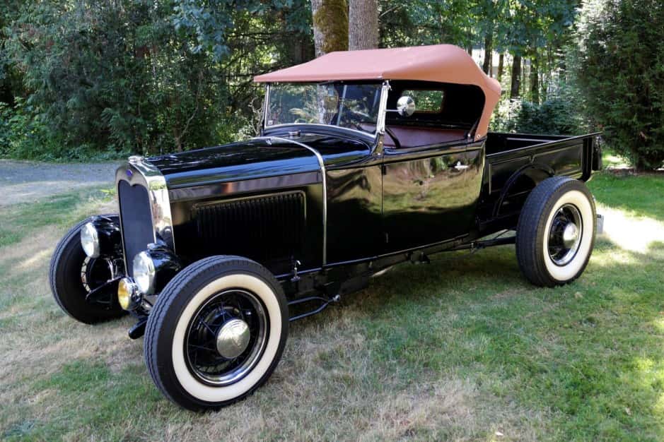 1930 Ford  sold for $15,651