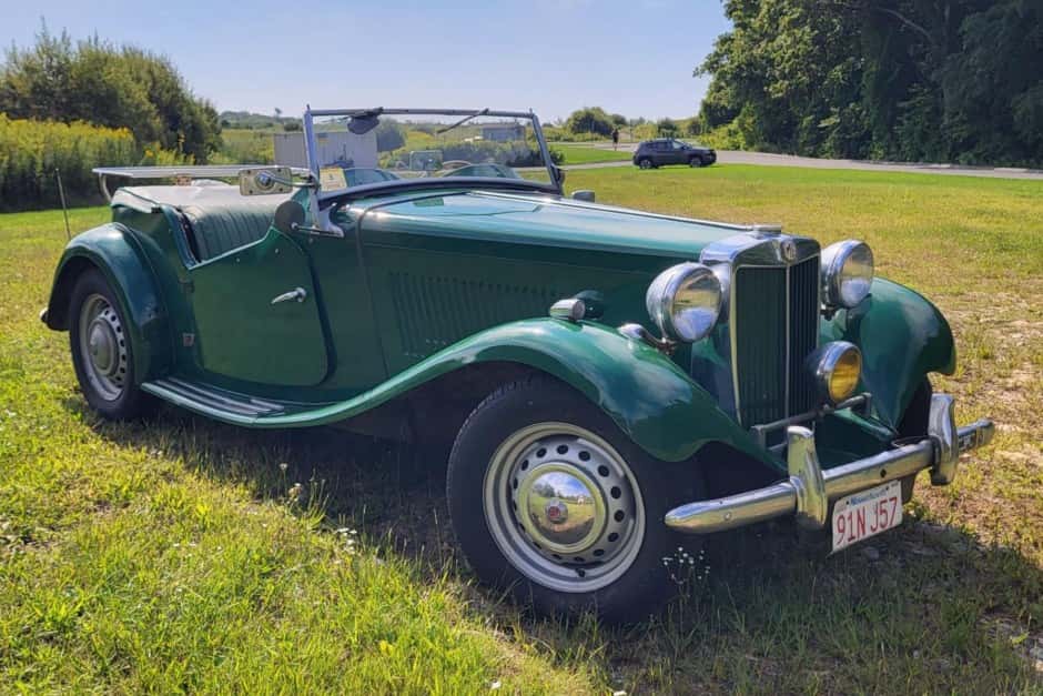 1952 MG TD sold for $8,300