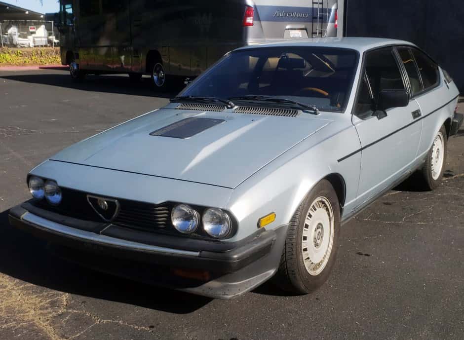 1982 Alfa Romeo GTV6 sold for $3,300