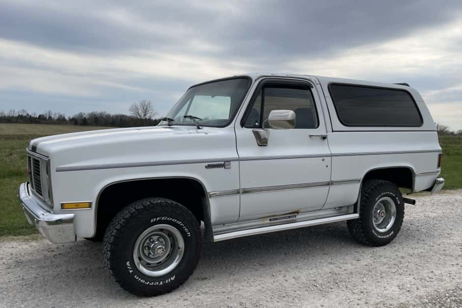 1987 GMC Jimmy (1973-1991) sold for $8,100