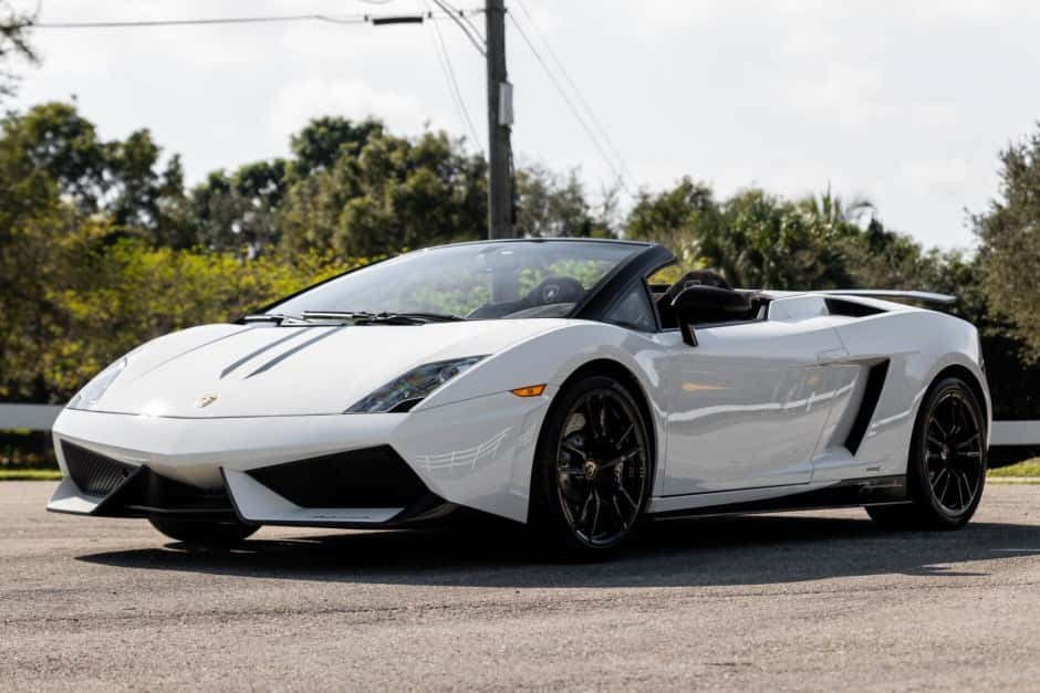 2011 Lamborghini Gallardo sold for $179,000