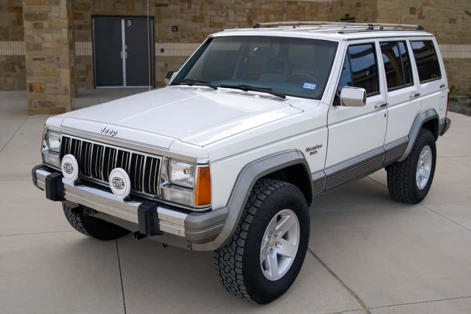 1989 Jeep XJ Cherokee sold for $16,750