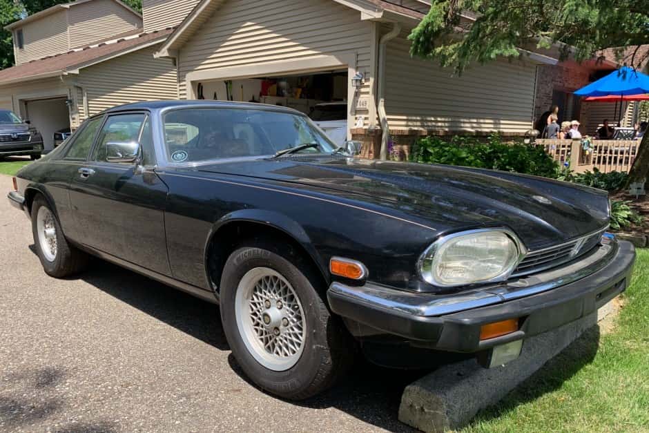 1984 Jaguar XJS sold for $3,900