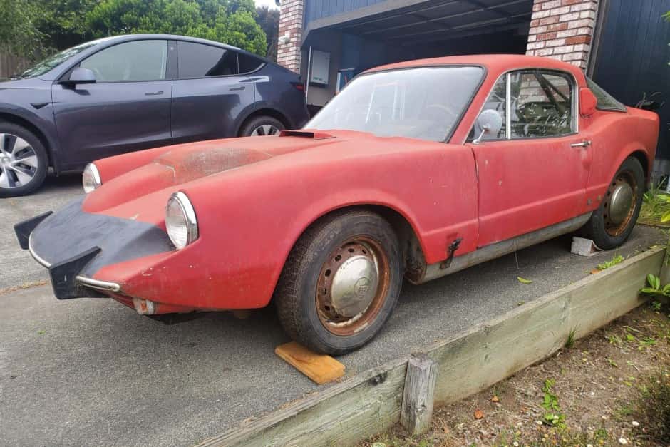 1968 Saab Sonett sold for $1,750