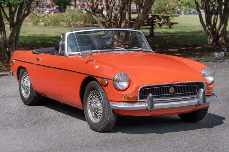 1971 MG MGB sold for $9,669