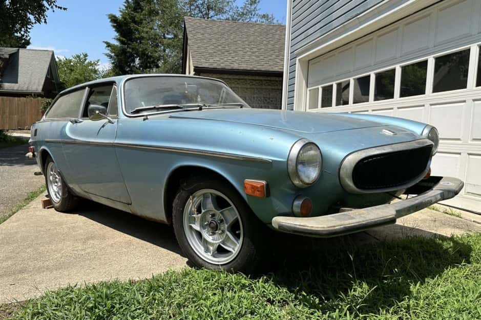 1973 Volvo 1800ES sold for $3,100
