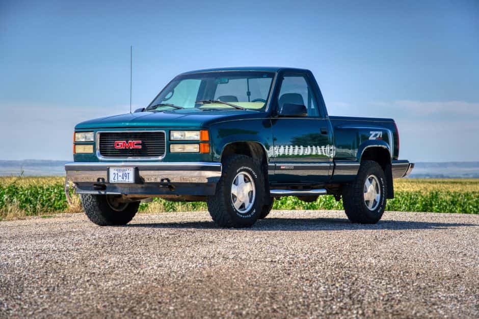 1996 GMC Sierra (GMT400 1988-2002) sold for $15,500