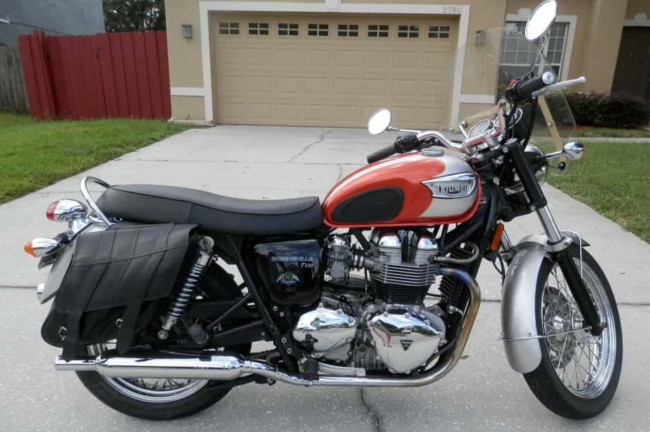 2003 Triumph New Bonneville (2000+) sold for $3,200