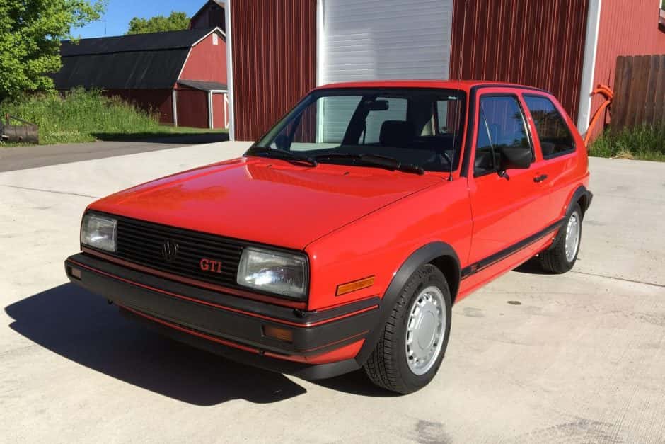 1985 Volkswagen GTI Mk2 sold for $14,450