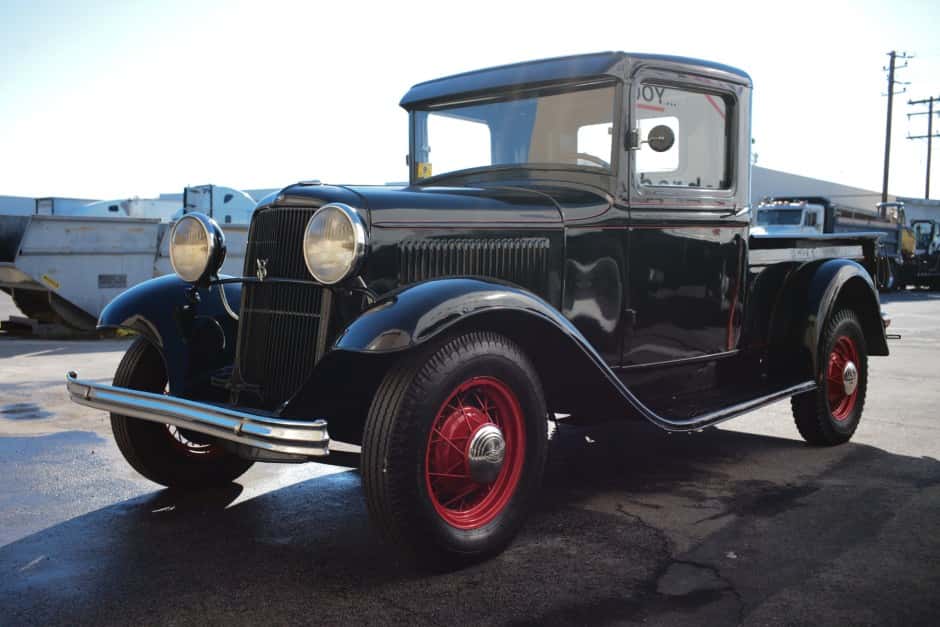1933 Ford Pickup 1932-1934 & sold for $9,200