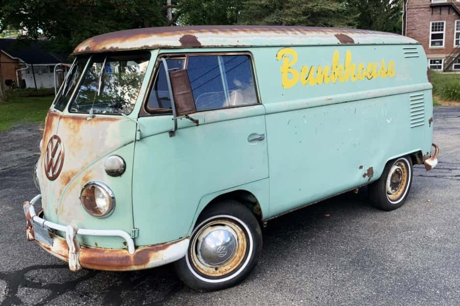 1963 Volkswagen Split-Window Bus sold for $19,880