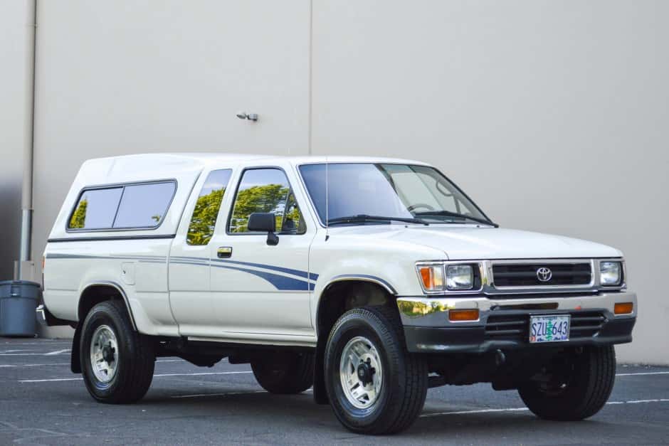 1993 Toyota Pickup (N80/90/100/110 1989-1997) sold for $14,000