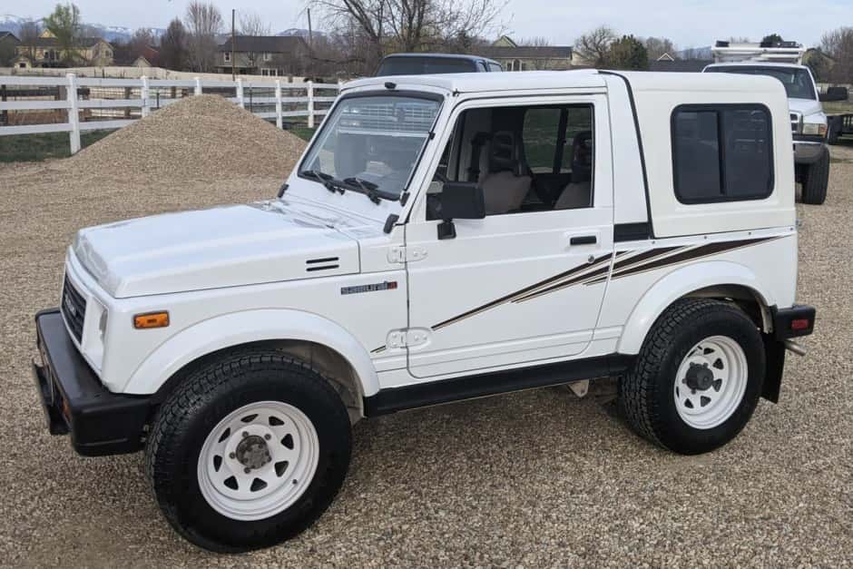 1991 Suzuki Samurai sold for $15,250