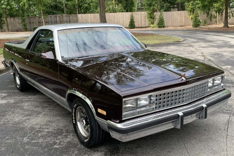 1986 Chevrolet El Camino sold for $8,400