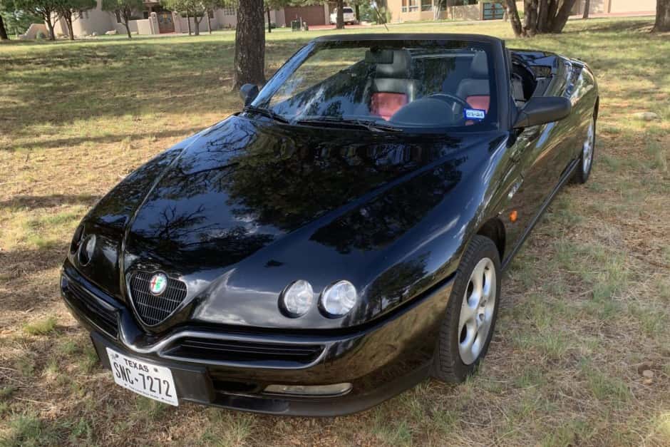 1997 Alfa Romeo GTV & Spider (Type 916) sold for $6,200