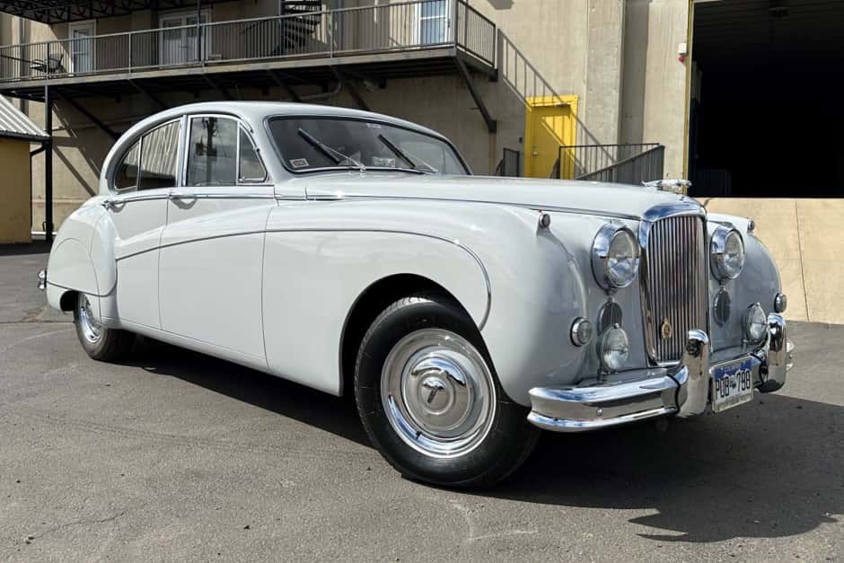 1958 Jaguar Mk VII, VIII, & IX sold for $20,000