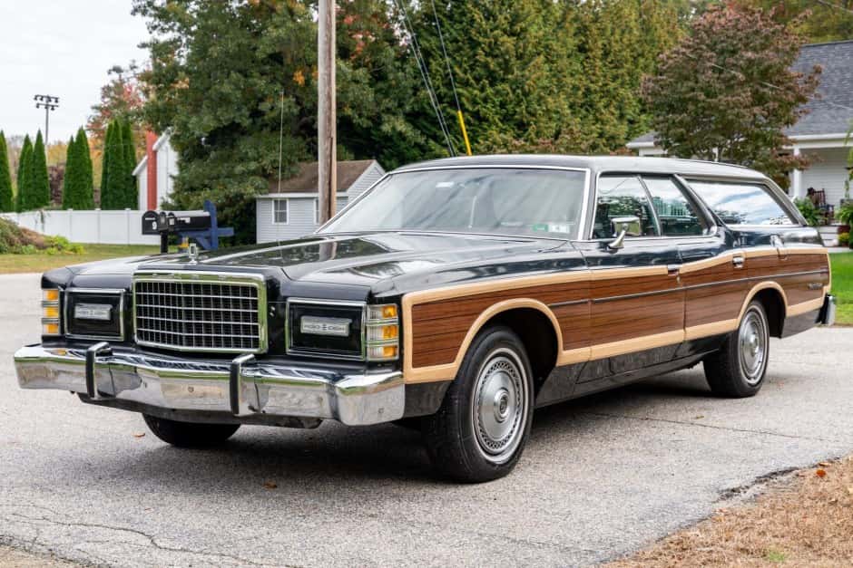1978 Ford Country Squire sold for $7,000