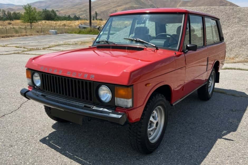 1982 Land Rover Range Rover Classic sold for $38,000