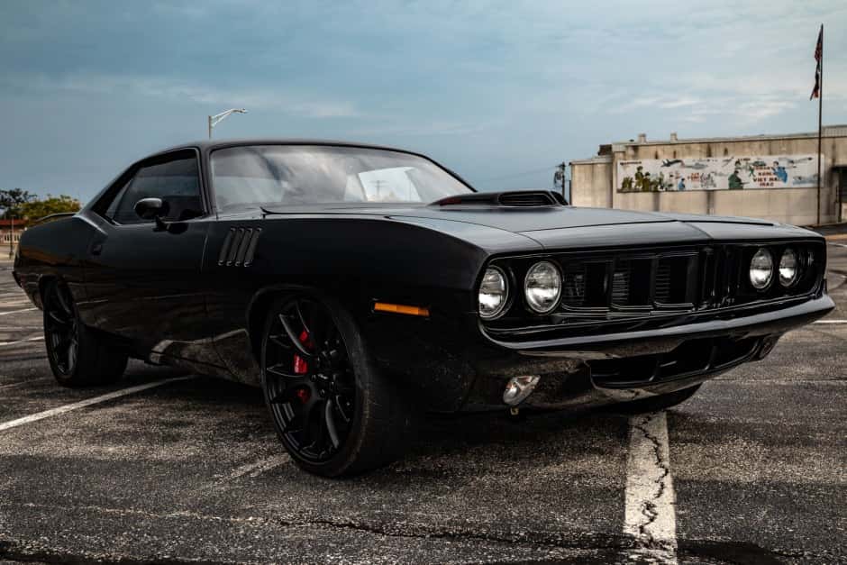 1971 Plymouth Barracuda sold for $196,000