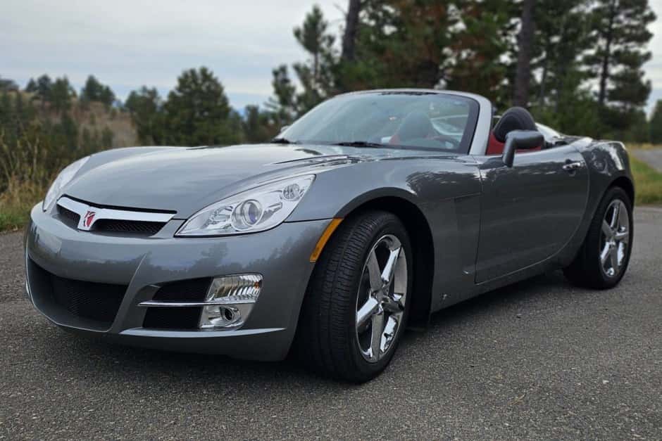 2007 Saturn Sky sold for $21,250