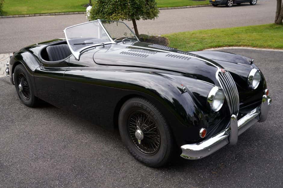 1955 Jaguar XK140 sold for $95,000