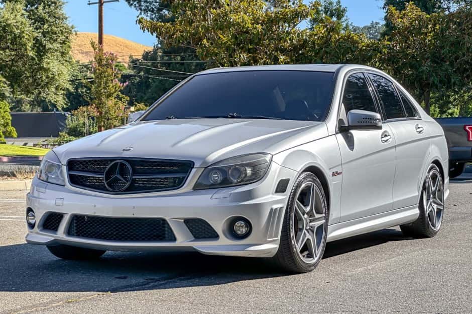 2011 Mercedes-Benz W204 C63 AMG sold for $21,000