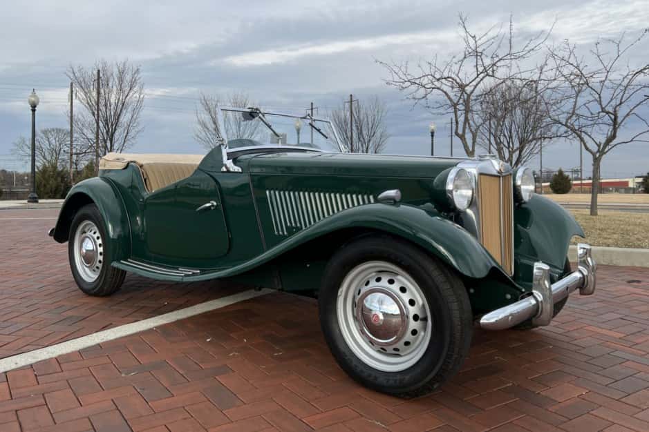1953 MG TD sold for $25,000