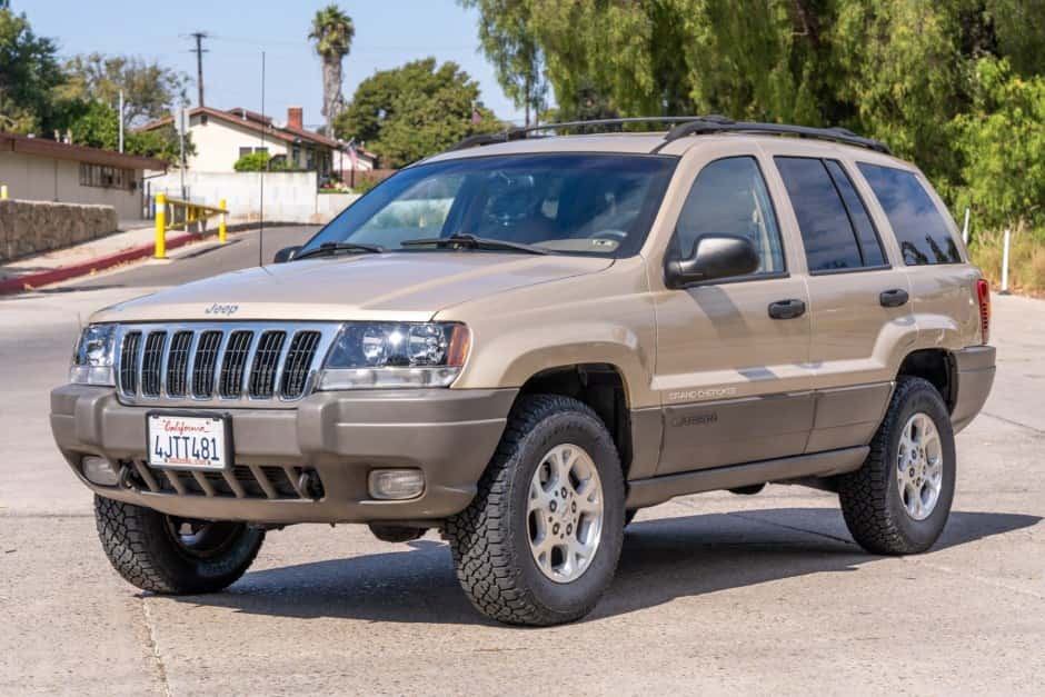 2000 Jeep WJ Grand Cherokee sold for $9,100