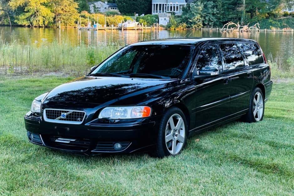 2007 Volvo V70R sold for $13,500