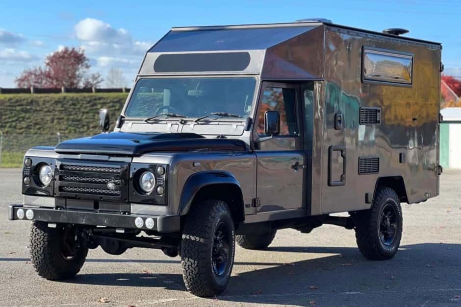 1989 Land Rover 127 / Defender 130 sold for $45,250