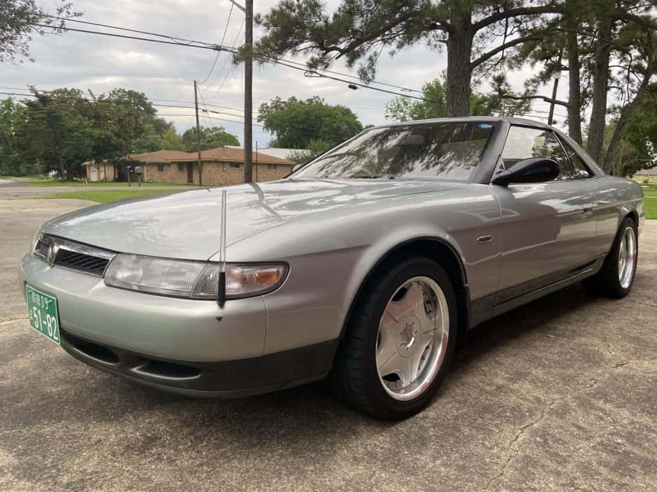1991 Mazda Cosmo sold for $13,752