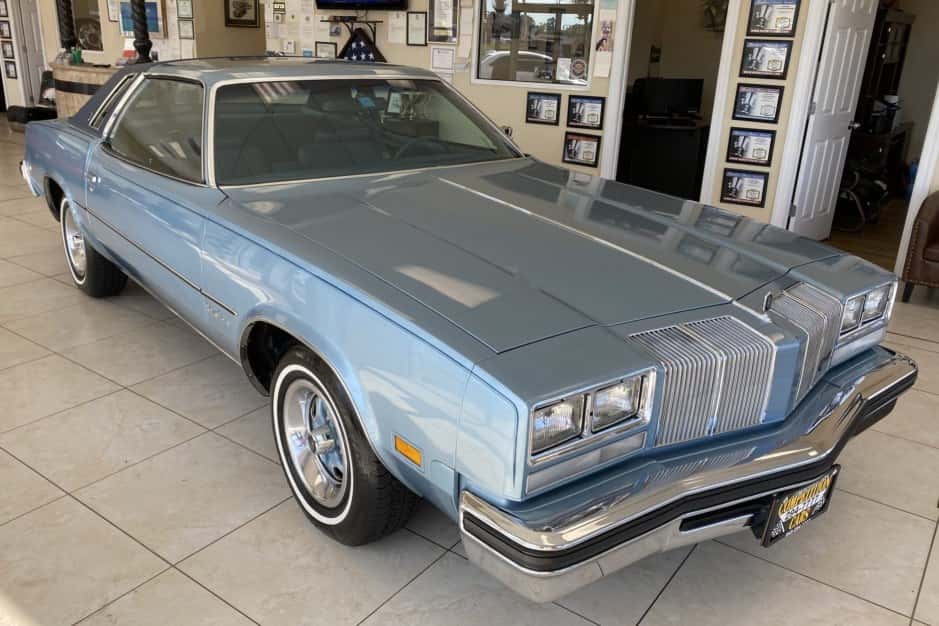 1976 Oldsmobile Cutlass sold for $15,000