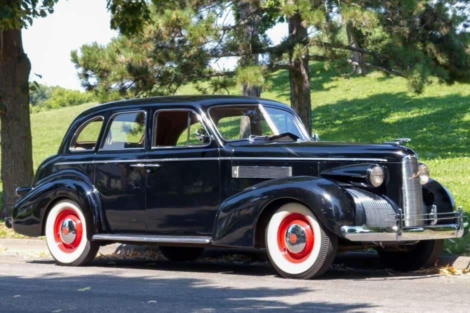 1939 LaSalle Series 50 sold for $11,000