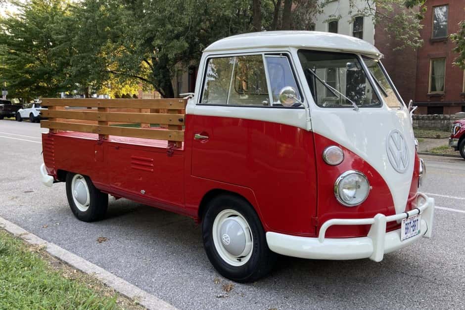 1962 Volkswagen Split-Window Pickup sold for $32,000
