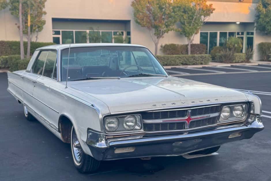 1965 Chrysler 300 Non-Letter Series (1962-1972) sold for $4,250