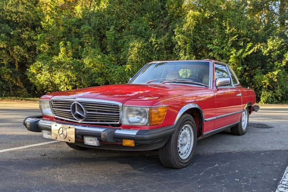 1983 Mercedes-Benz R107 SL sold for $10,000