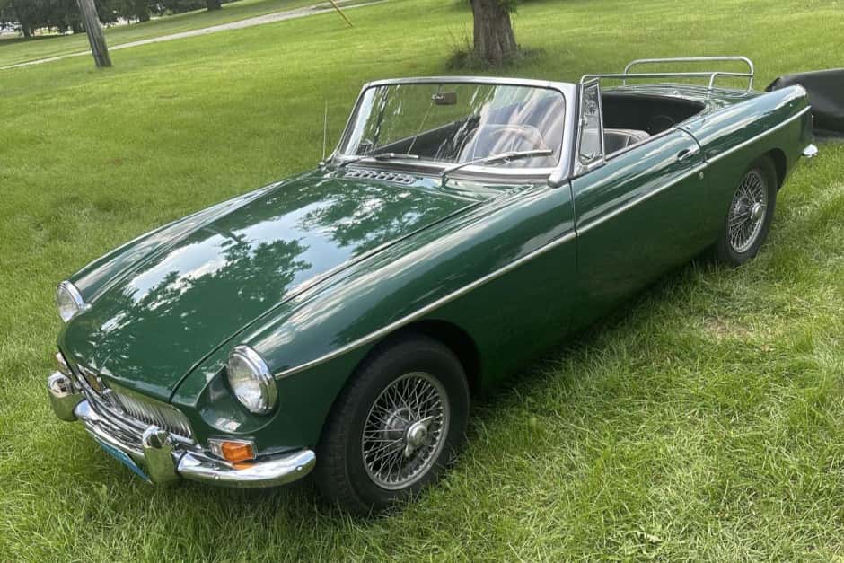 1965 MG MGB sold for $6,800