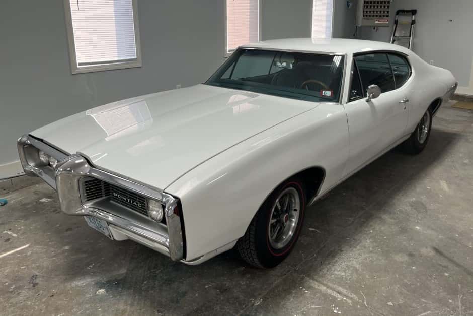 1968 Pontiac Tempest / LeMans sold for $11,250