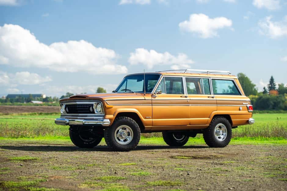 1978 Jeep SJ Wagoneer sold for $42,580