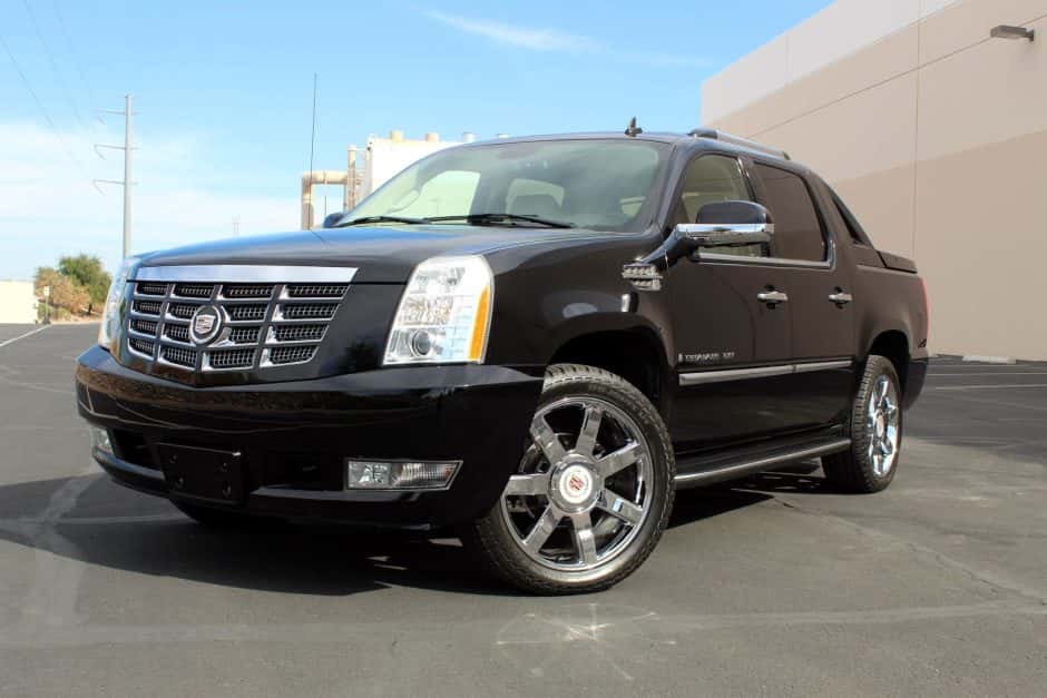 2007 Cadillac Escalade & EXT GMT900 (2007-2014) sold for $35,500