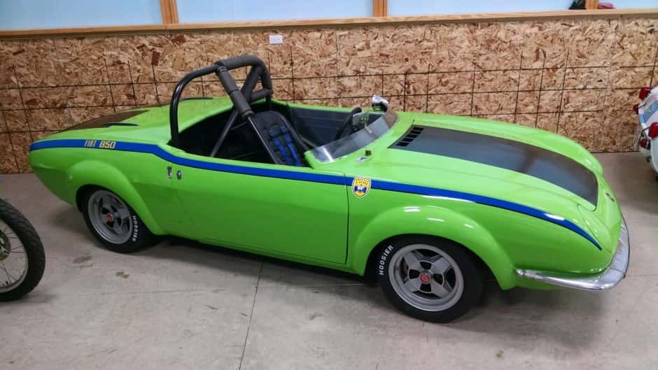 1967 Fiat 850 sold for $5,600