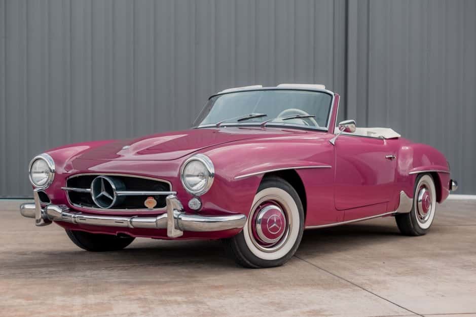1960 Mercedes-Benz 190SL sold for $147,000
