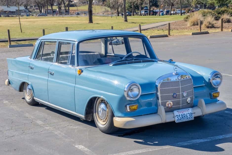 1964 Mercedes-Benz W110 sold for $7,600