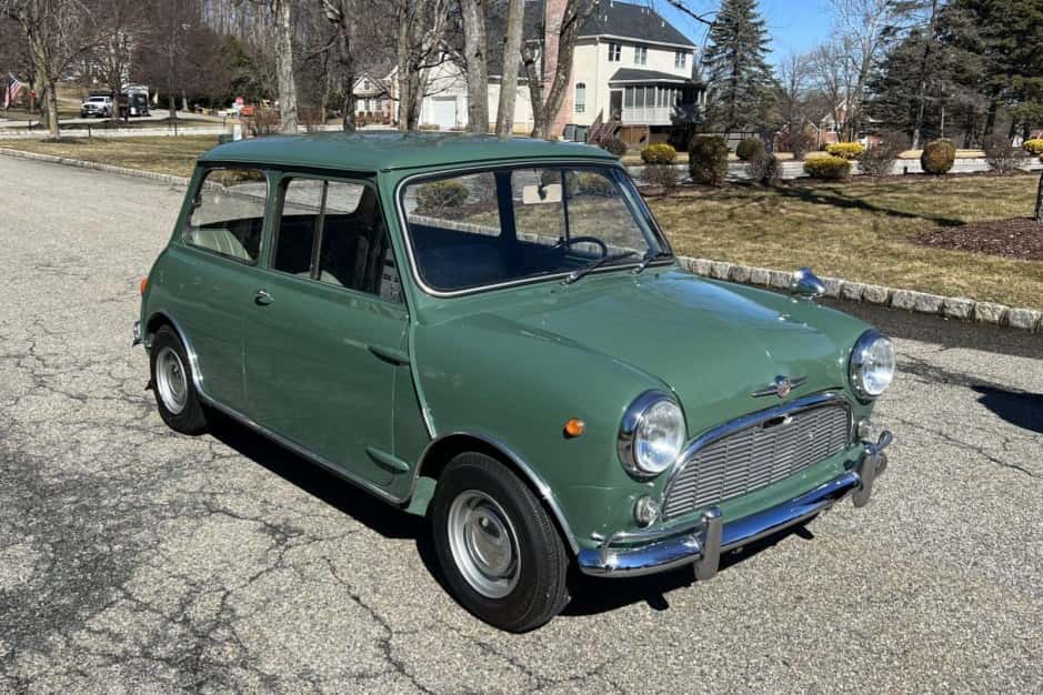1965 Mini Mk I & Mk II sold for $18,750