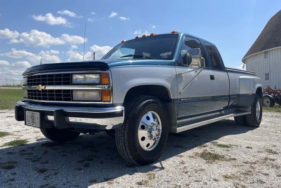 1992 Chevrolet C/K GMT400 (1988-2002) sold for $13,000