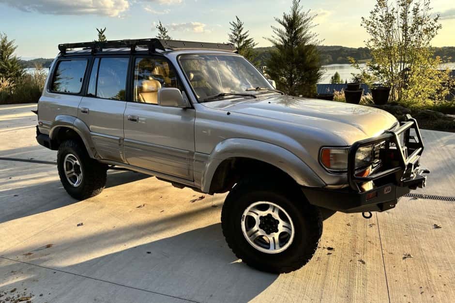 1997 Lexus LX450 sold for $21,000