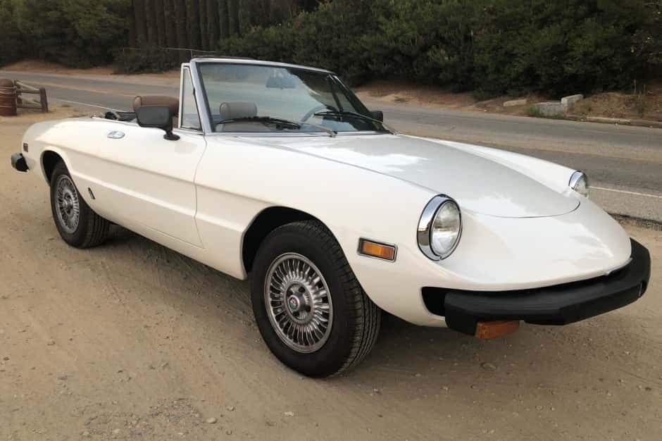 1975 Alfa Romeo 105/115 Spider Series 2 sold for $8,800