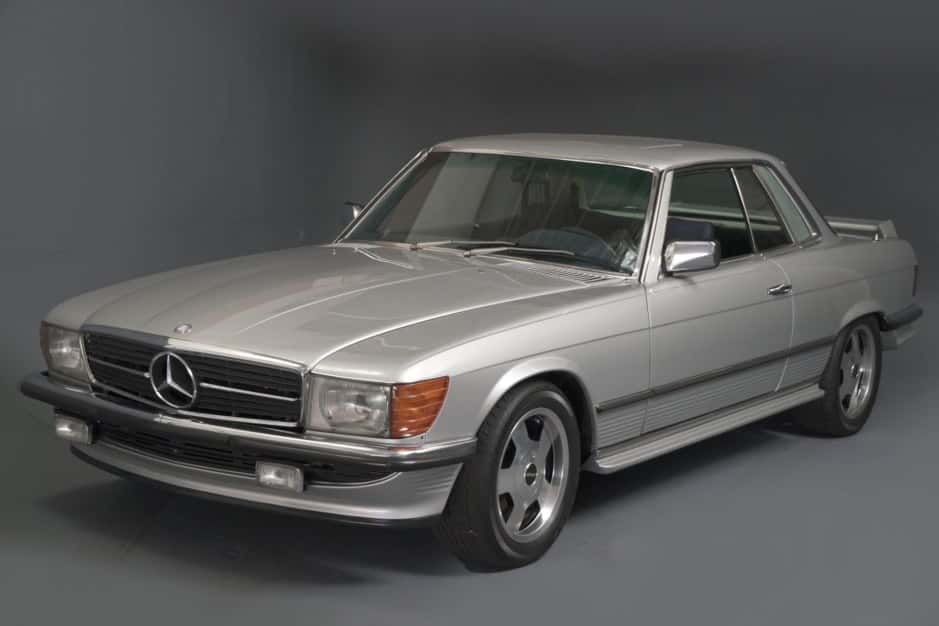 1977 Mercedes-Benz C107 SLC sold for $15,555